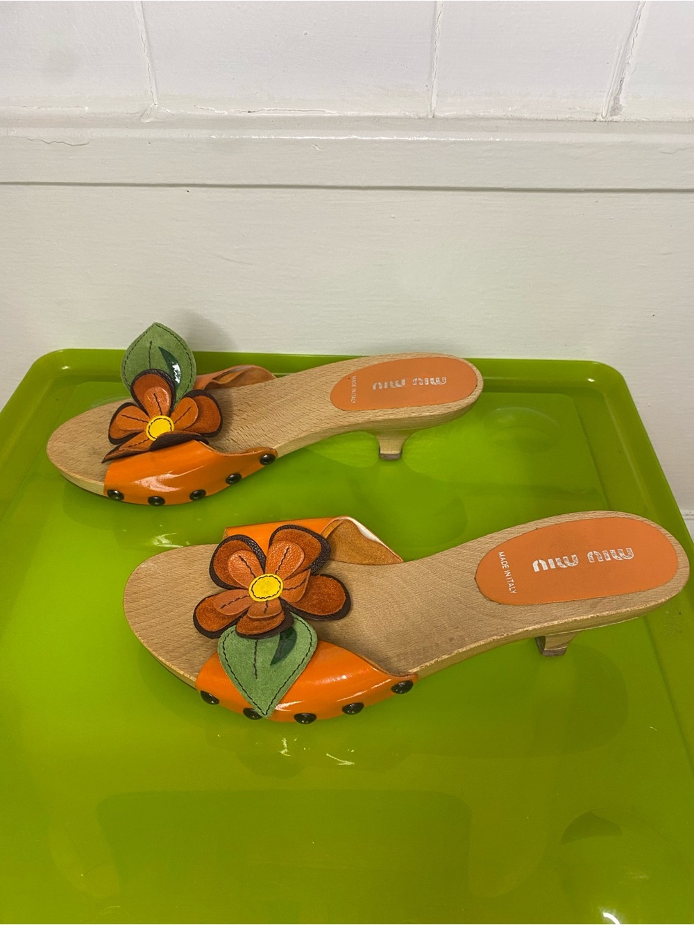 Miu Miu Orange Floral Appliqué Leather wooden kitten heel sandals - Picture 3 of 9
